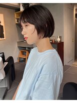 イシ(isi)&nbsp;ショートボブ