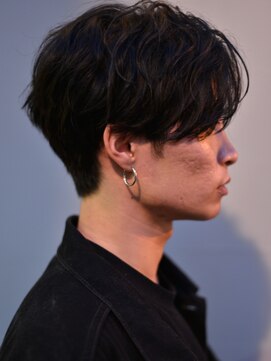 エイチ(H eitf) 【Hエイチ原宿/tatsuya】『センターパート』前下がり