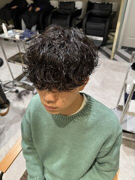 ゼスト リル 新宿(ZEST lill) 波巻きスパイラル マッシュパーマ ハイライト 新宿