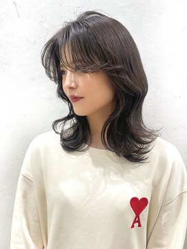 ロンドプランタン 恵比寿(Lond Printemps) くびれのある韓国ヘアはレイヤーカットで作れる◎アッシュグレー