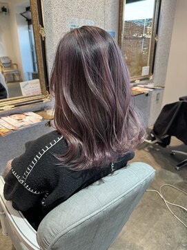 ナブラ(NABLA) シャドールーツバレイヤージュグレージュピンク『NABLA』安田