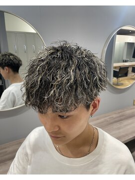 アレス バイ シカ 神戸三宮元町店(ALLES by Cica) 神戸／三ノ宮／元町ハイライトツイスパ