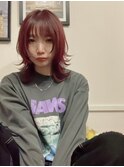 チェリーレッドカシスミディアムウルフハッシュカット