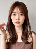 斜めバング小顔カットうる艶髪外ハネボブホワイトグレージュ