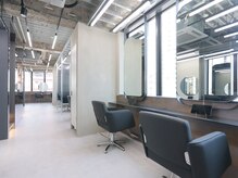 ユアーズヘア 東新宿店(youres hair)