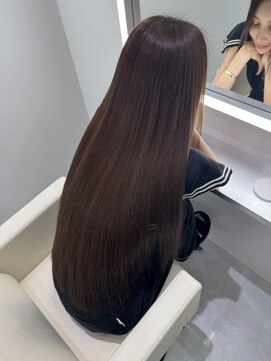 テイス 新宿(TACE) [ホワイトグレージュ/ミニウルフ/チェリーブラウン/新宿］