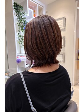 クラメール 黒崎コムシティ店(Kraemer) 大人ナチュラルレイヤーボブ