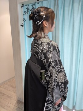 美容室 ハピネス(HappineSS) ハーフアップツインスタイル