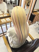 アロハナ(ALOHANA)&nbsp;ブリーチ抜きっぱなしホワイトブランド＋エクステハイライト