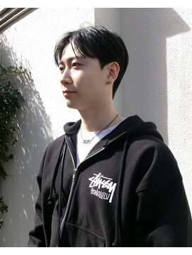 ヒントステーション フォーメンズ(HINTSTATION for Men's) 〈浅草 半個室〉 センターパート/ナチュラル