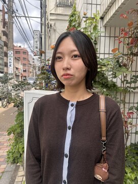 ビンナ(BINNA) 軽い質感のレイヤーボブヘア