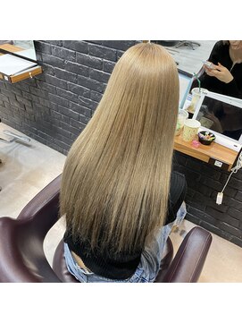 シダ(sida SAIIN) ミルクティーベージュ