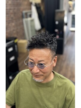 ロッソ(Rosso) スパイキーショート×ピンツイスト