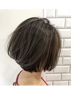 アレッタ(ALETTA) 透明感