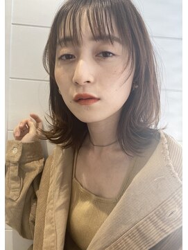 バズ(BUZZ) ラフバングと外ハネセミディ★BUZZ秋山