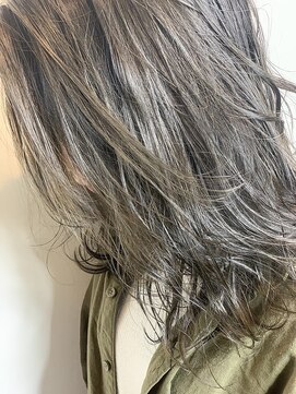 リグフクオカ(L.I.G fukuoka) カーキグレージュ【ブリーチなし】