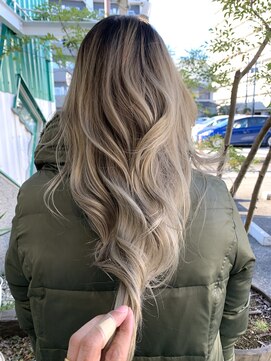 ブッディ(BDY) ケアをしながら艶感バッチリ☆シャドウルーツハイトーン