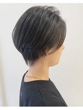 ゴッソ(gosso) 耳回りスッキリショートボブ