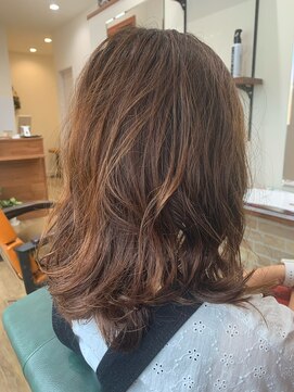 モーヴ(Mauve) ゆるふわパーマ