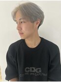 福井　大和田　メンズハイトーン　ホワイトシルバーカラー　20代