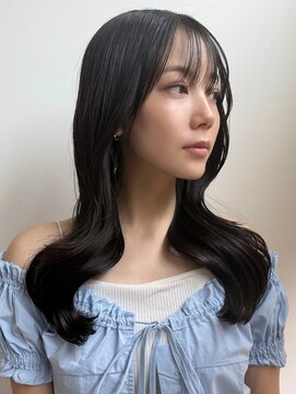 トリッカ シブヤ(TRICCA SHIBUYA) ミディアムレイヤー/ロング/ツヤ髪/艶カラー/