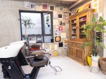 シャンプーブース。アロマシャンプーで日々の疲れをリセット