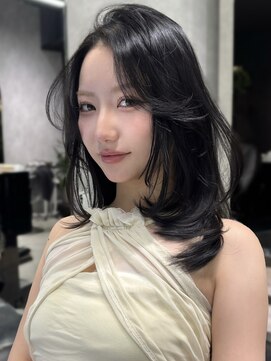 シティ(CITY) ミディアムレイヤー かきあげバング