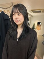 ユヌ(Une)&nbsp;【nanami】透明感暗めグレージュカラー×レイヤーカット