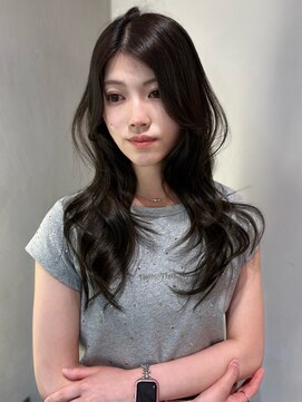 カルマ(KARMA) ミディなレイヤーとオリーブグレージュ