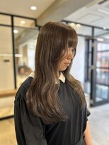 ニーイチイチ(211)&nbsp;透明感オリーブベージュ/明るめカラー/赤み消しカラー/神戸三宮