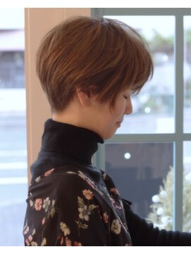 バレーチェア(valley chair) [バレーチェア]横顔美人な簡単スタイリング☆ショート大人ボブ☆