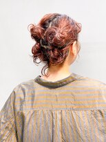 トゥコ(tuco)&nbsp;お団子　簡単アレンジ　ぐるぐる　個性的　パーマアレンジ