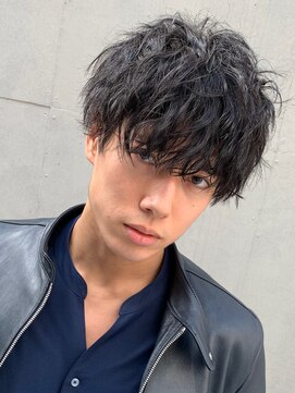 フィフス 原宿(fifth) 【前下がりマッシュ&ナチュラルツイストスパイラルパーマ】