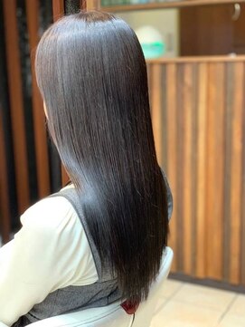 クオリス 上福岡店(QUALIS) 縮毛矯正/ロング/ストレート/20代30代40代/ダークブラウン/