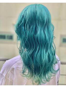 エイト 北千住店(EIGHT) 個性派ライムグリーン