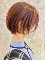 ダブルバイグリッター(W by GRITTERs)&nbsp;ハイトーンピンク　束感ショート　丸みショートボブヘア