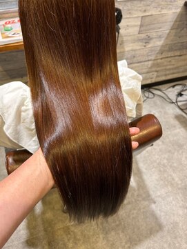 エスト(est) 髪質改善/新宿/西新宿/トリートメント/白髪染め/白髪ぼかし