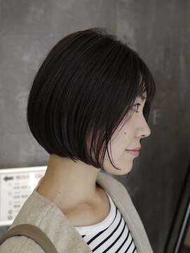 ピークアブー 原宿ハラカド(PEEK-A-BOO) 細めハイライトとお手入れ簡単ボブ