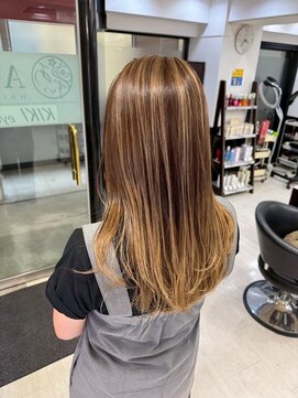 アイズ 本厚木(AIZU) 白髪ぼかしハイライト