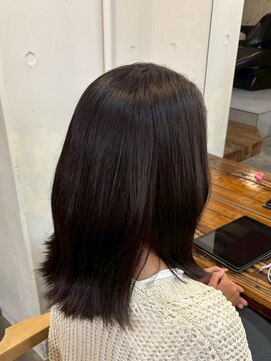 ファルベ(Farbe) 黒髪/オリーブグレー/小顔/ココアベージュ