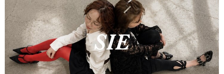 シイ(SIE)のサロンヘッダー