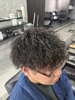 ラルス(Larus) 刈り上げセンターパート/波巻きツイストスパイラル/本八幡