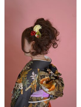 トータルビューティーサロンカワニシ まとめ髪と着付け