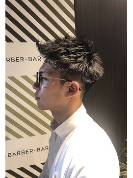 バーバーバー 八広(BARBER-BAR) ジェットモヒカンスタイル