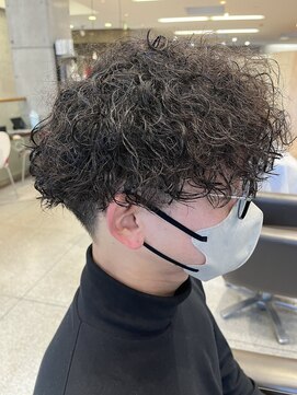 ヘアールーム プリズム(Hair room Prism) 【ツイストスパイラルパーマ】