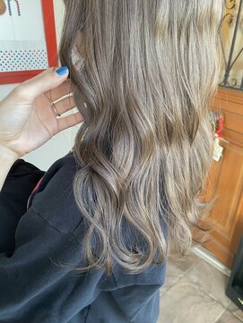 パディントン(Paddington) 隠し味はオリーブカラー☆上品ベージュが質感最高♪