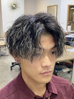 エルオム(EL.HOMME)&nbsp;【RYUYA】センターパート×ツイスパメッシュハイライト