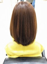 根元の立ち上がりと毛先のまとまりの両方を実現した質感再整【酸熱系髪質改善】