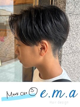 エマヘアデザイン(e.m.a Hair design) センターパート