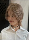 ホワイトベージュ/ウルフカット
